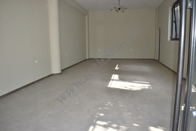 Store space for rent in Alush Frakulla Street in Tirana, Albania.
It is positioned on the first flo